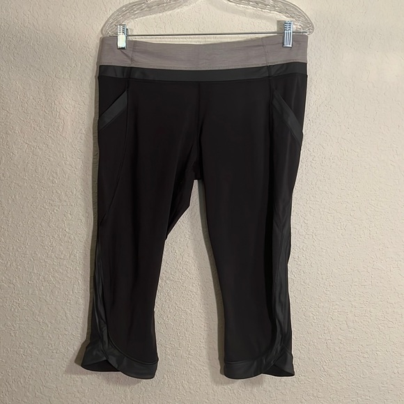 lululemon athletica Pants - Lululemon Chase Me Crop II Leggings, size 12.